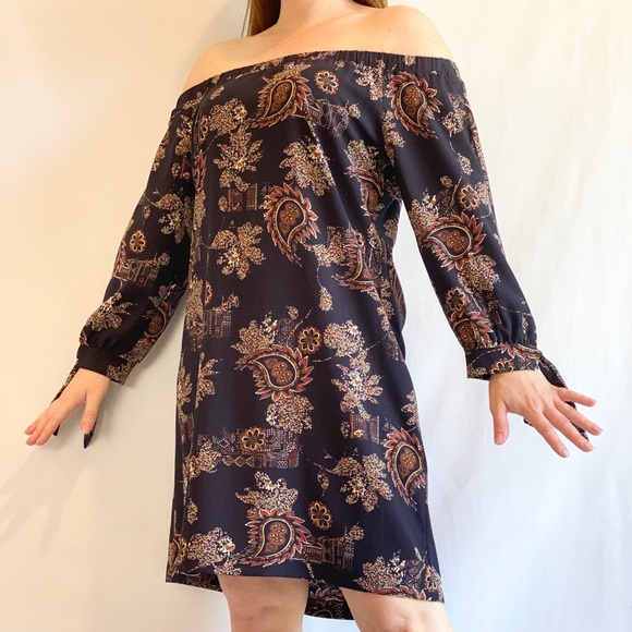 Veronica M Dresses & Skirts - Veronic M - Off Shoulder Dress